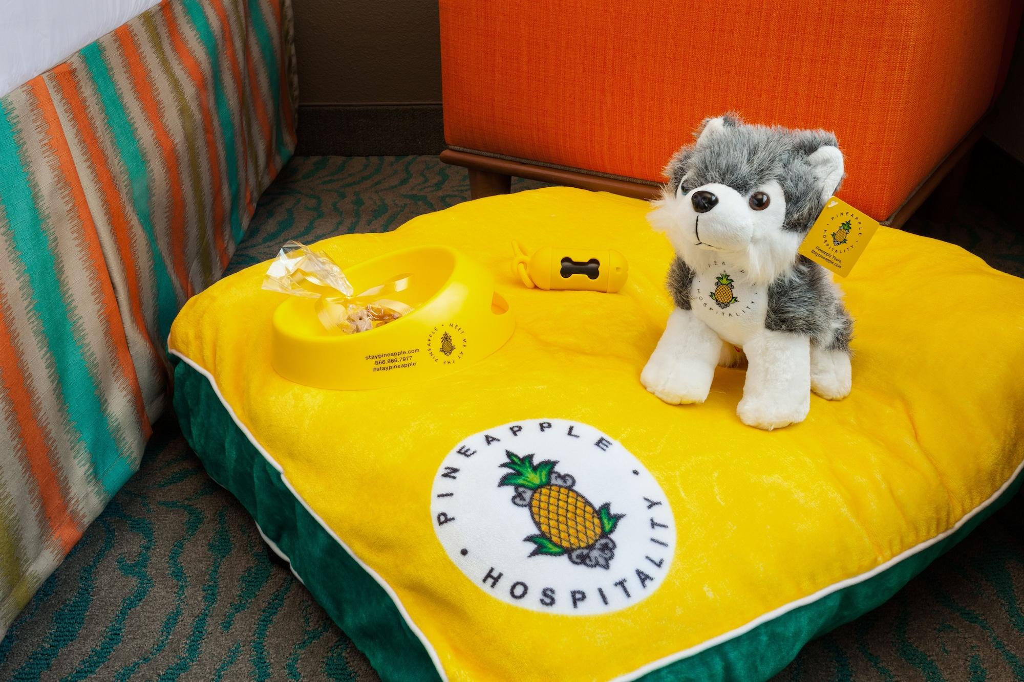 Staypineapple, University Inn, University District Сиэтл Экстерьер фото