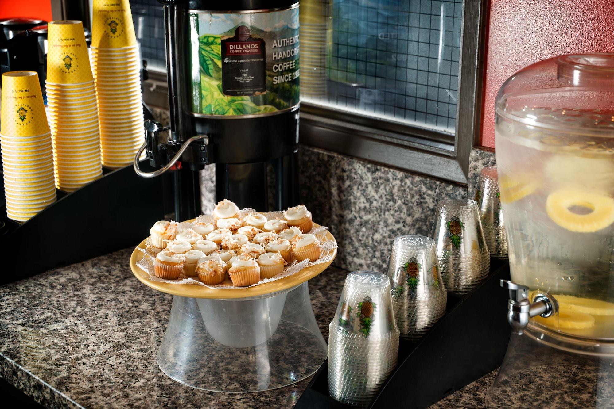 Staypineapple, University Inn, University District Сиэтл Экстерьер фото