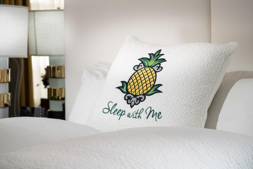 Staypineapple, University Inn, University District Сиэтл Экстерьер фото
