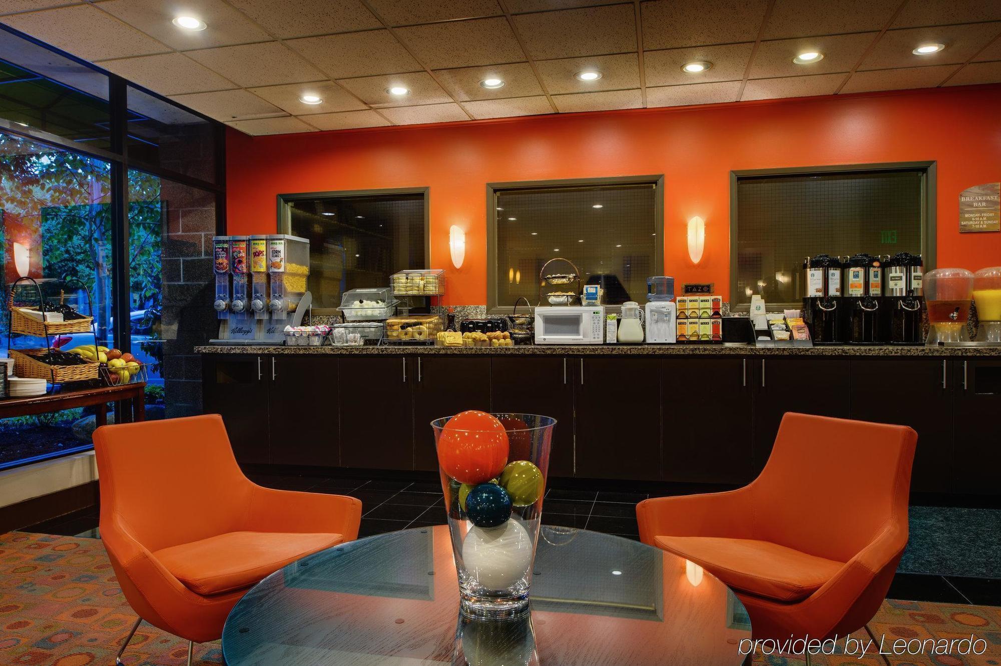 Staypineapple, University Inn, University District Сиэтл Экстерьер фото