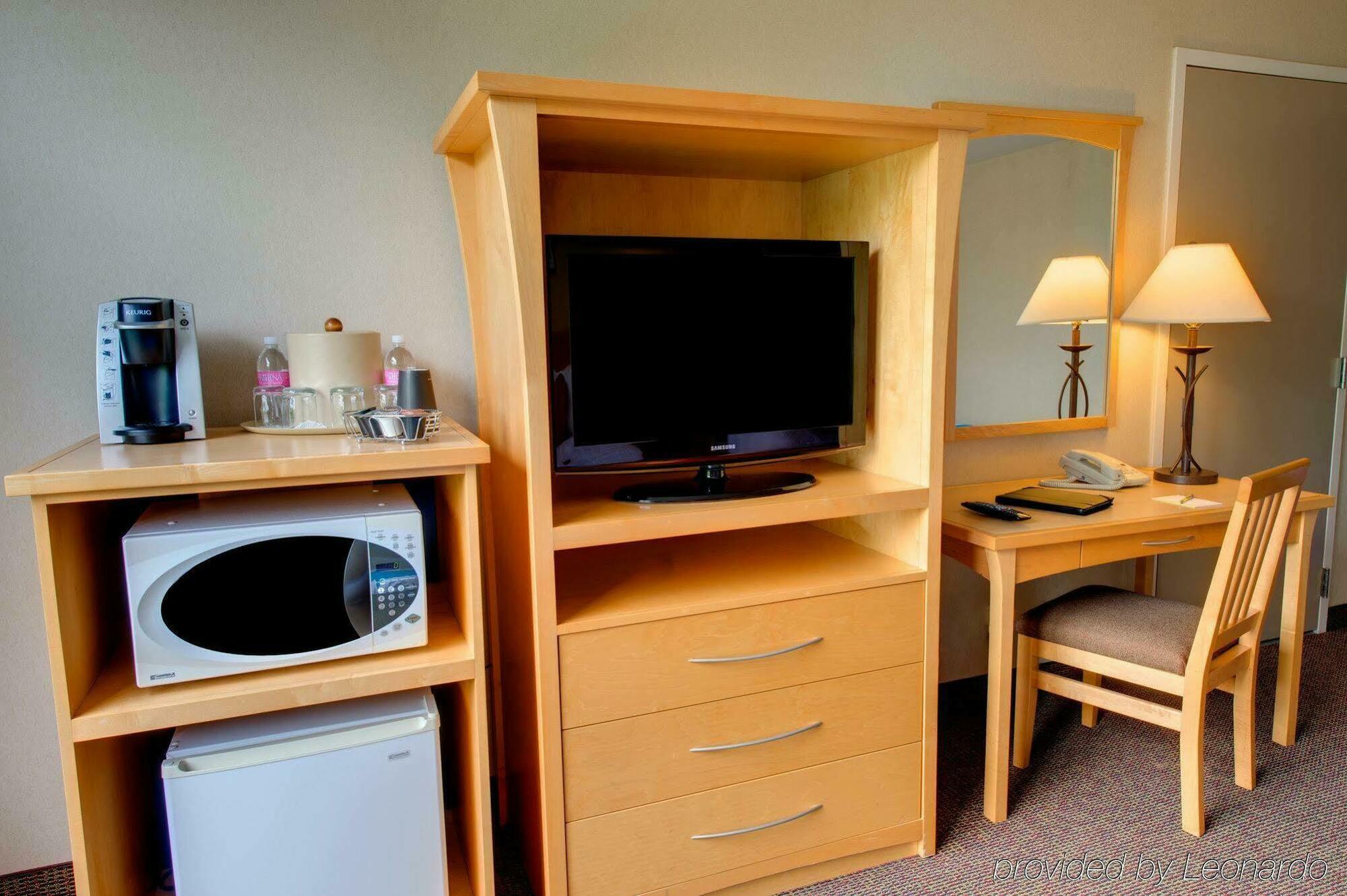 Staypineapple, University Inn, University District Сиэтл Экстерьер фото