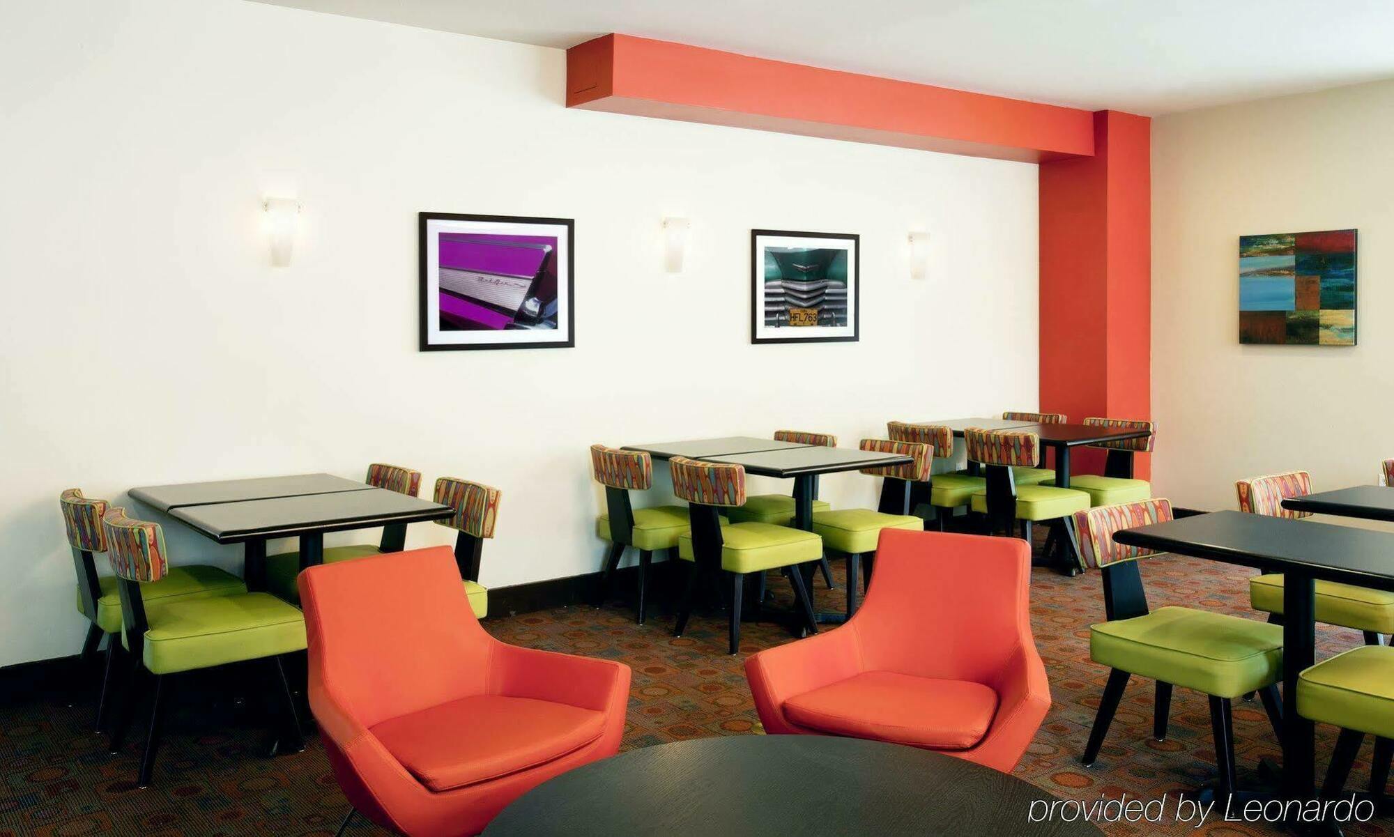 Staypineapple, University Inn, University District Сиэтл Экстерьер фото